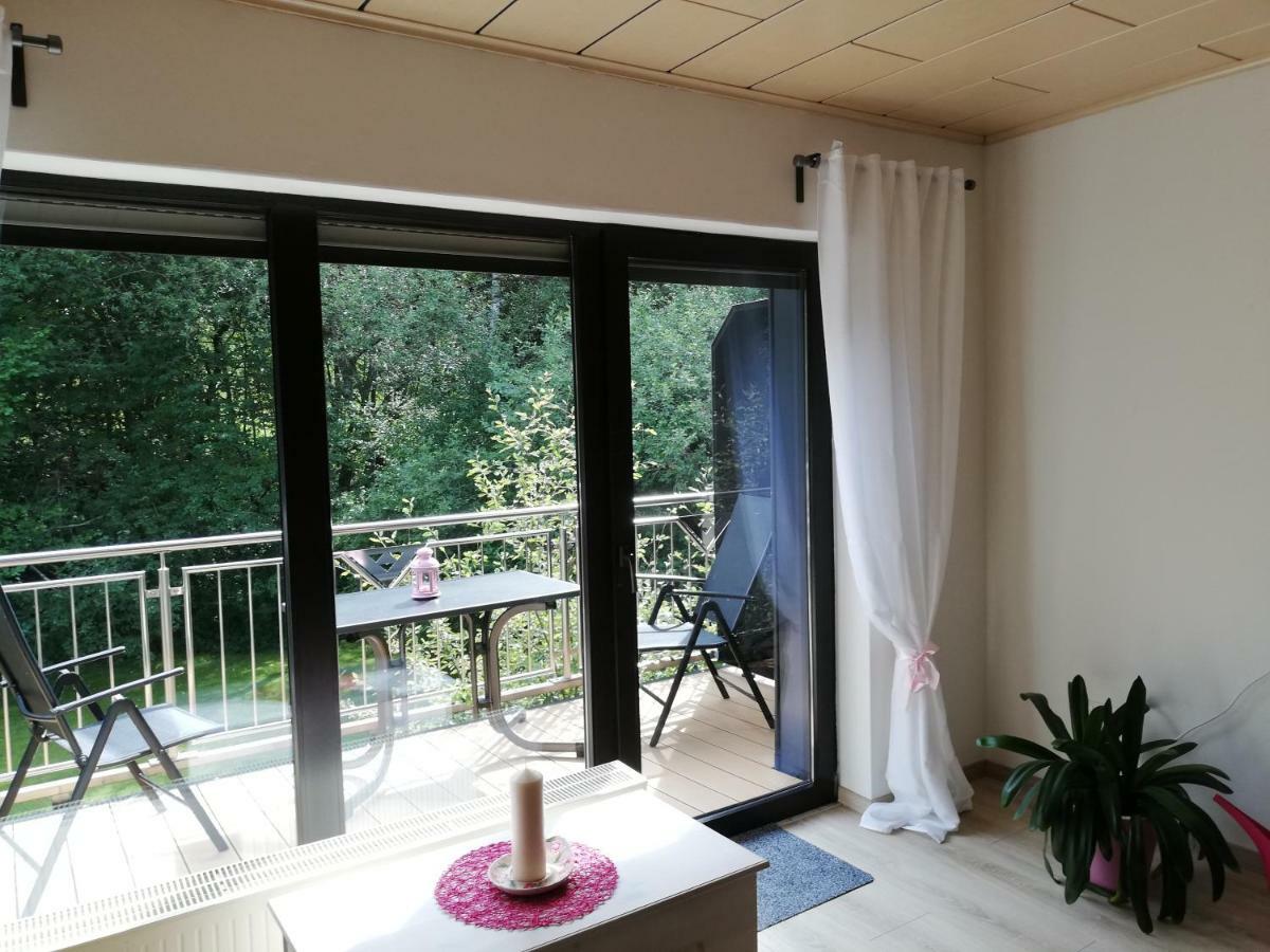 Bach  Ferienwohnung An Der Lay Wohnung 2 מראה חיצוני תמונה